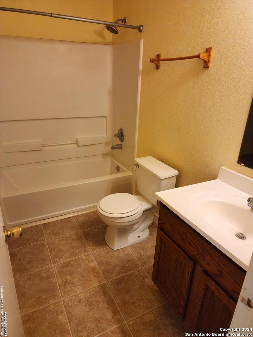 10023 Vasso View, Unit 4 Converse, TX 78109 - Photo 18 of 24