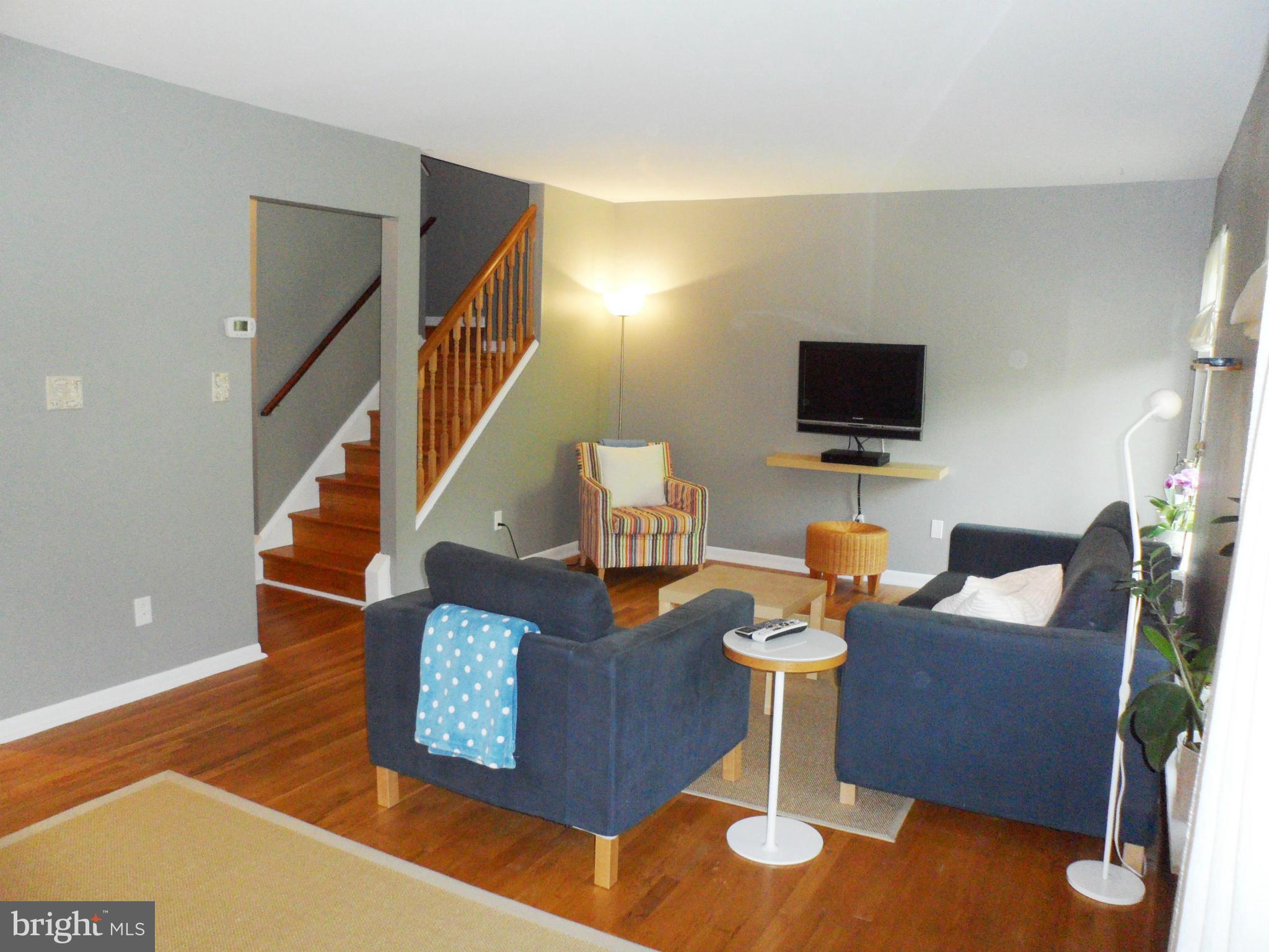 9716 Basket Ring Road Columbia, MD 21045 - Photo 7 of 25 Living Room