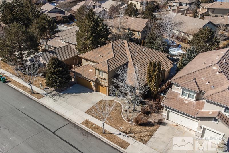 2748 Silverton Way Sparks, NV 89436 - Photo 5 of 40 Photo 5