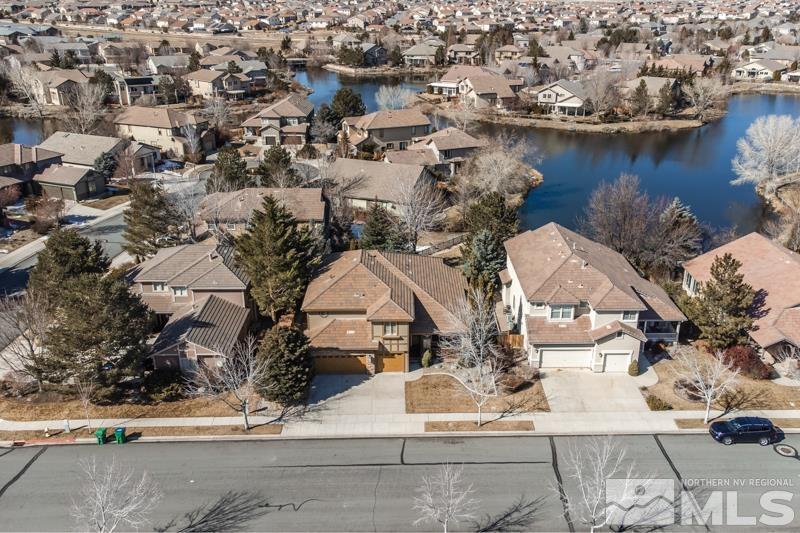 2748 Silverton Way Sparks, NV 89436 - Photo 6 of 40 Photo 6