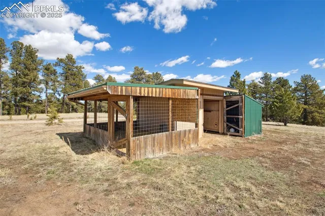 a view of a house with a outdoor space