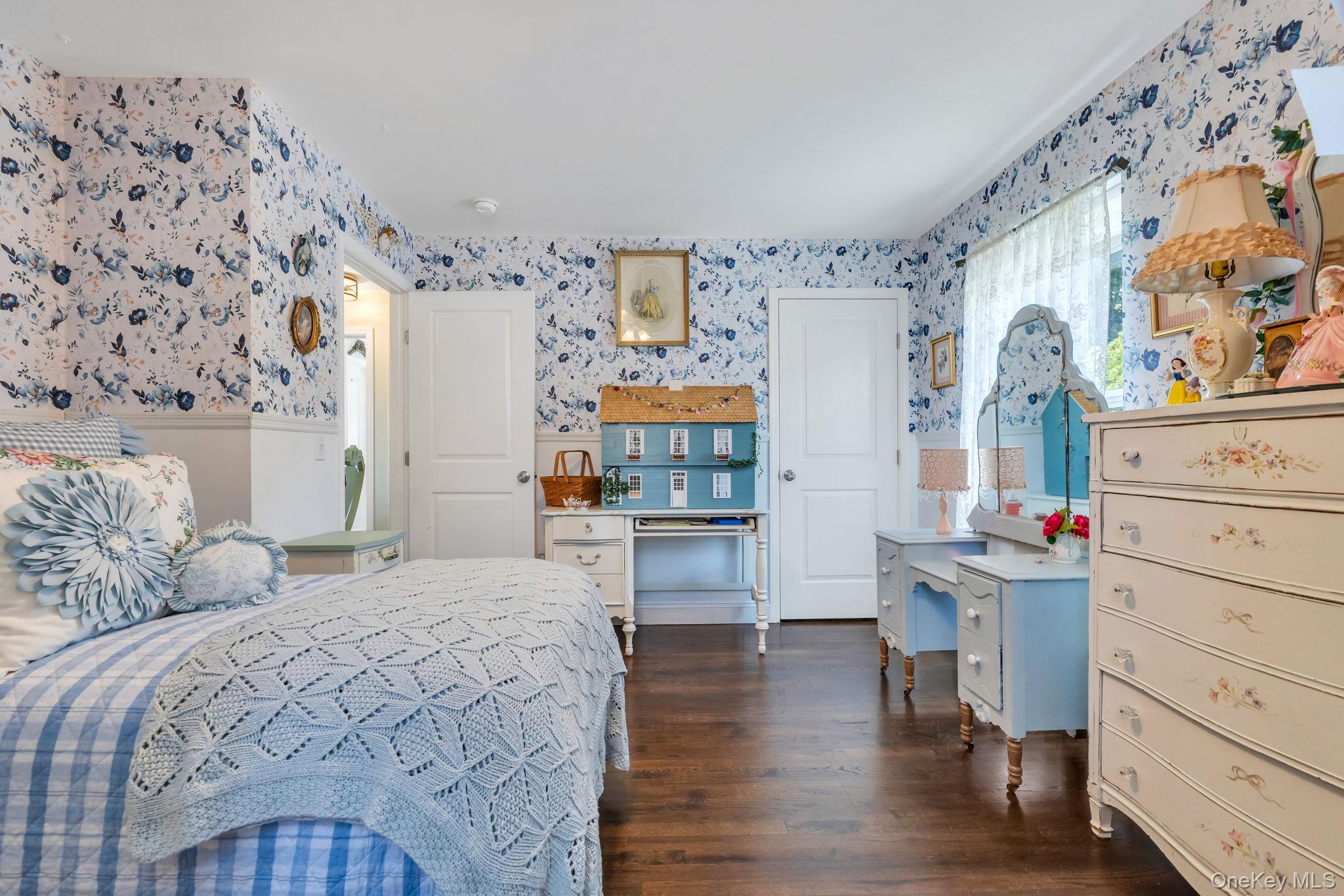 17 Walnut Road Kings Park, NY 11754 - Photo 18 of 34
