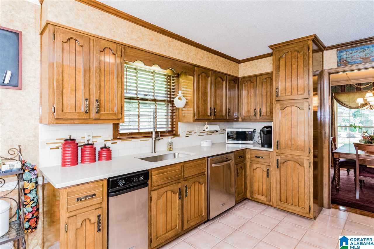 3572 Brookfield Road Birmingham, AL 35226 - Photo 8 of 37