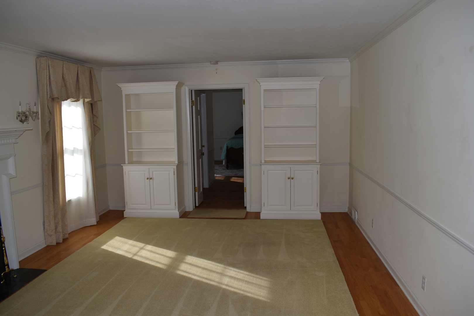 501 South Main Street Flanagan, IL 61740 - Photo 15 of 36 a view of room with walk in closet and window