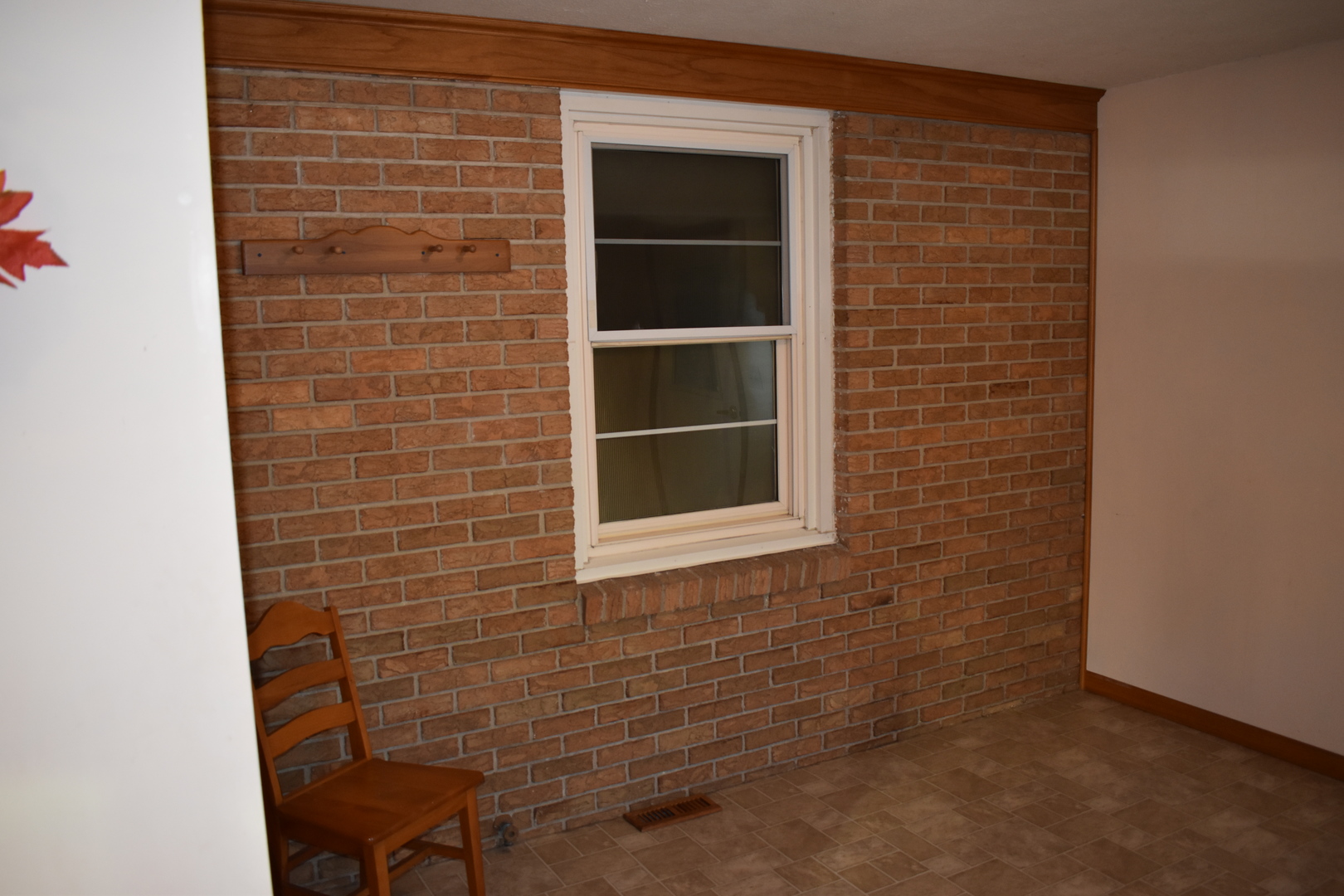 501 South Main Street Flanagan, IL 61740 - Photo 31 of 36 a bathroom with a window