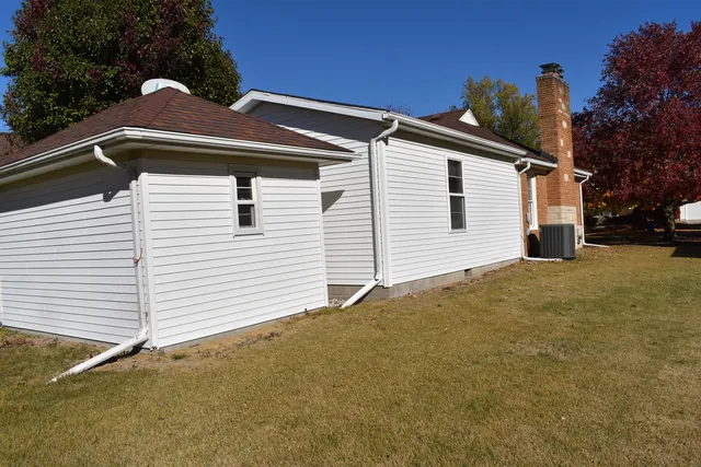 $215,000 | 501 South Main Street, Flanagan, IL 61740