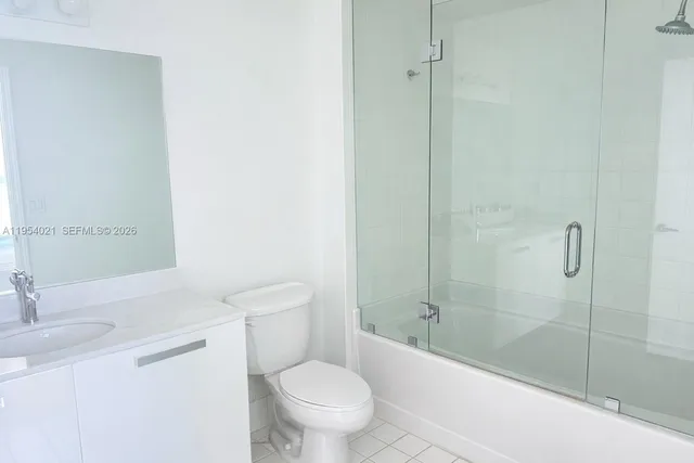 a view of walk in closet