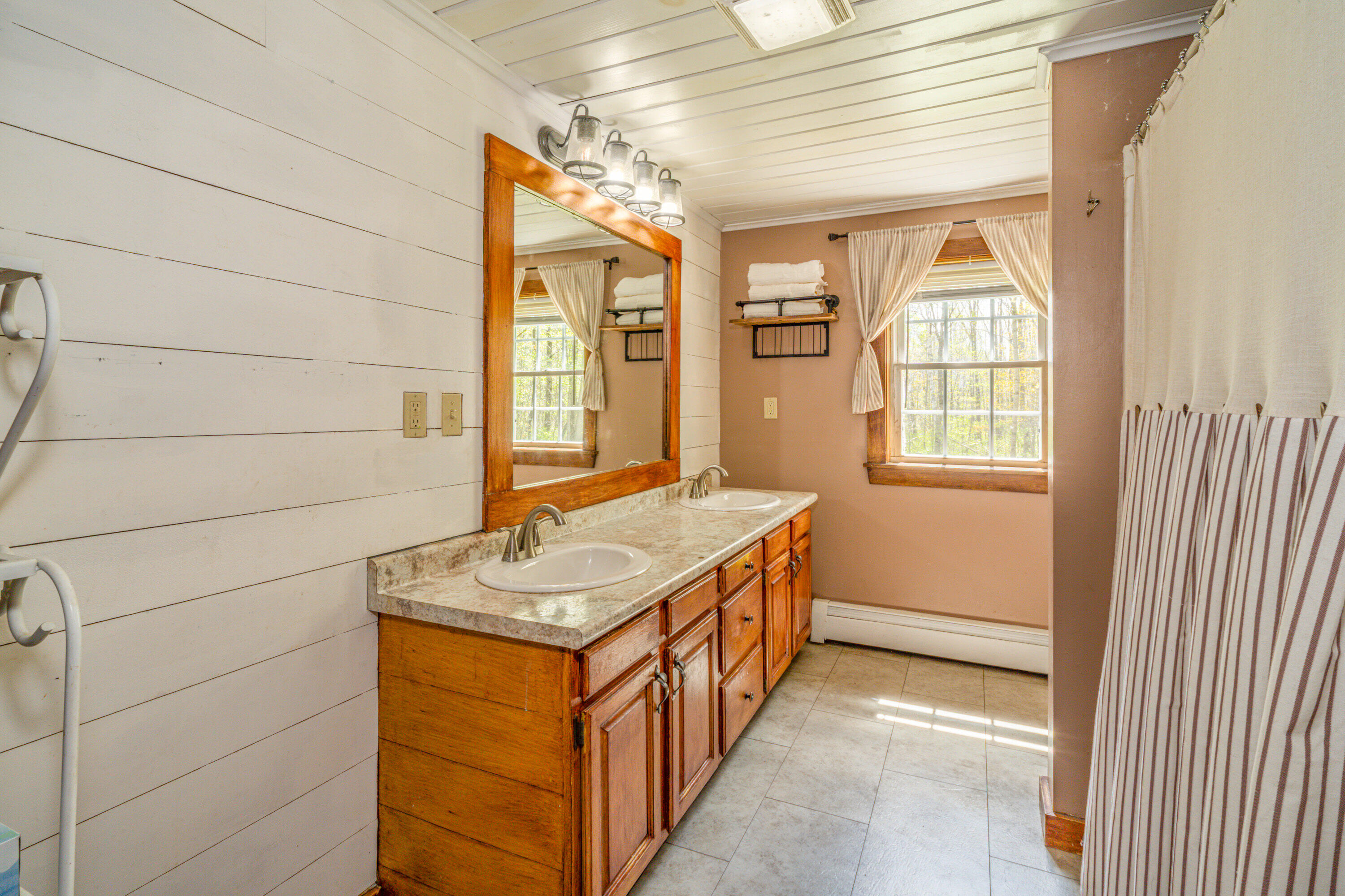 128 Shepard Road Belfast, ME 04915 - Photo 18 of 36 2249