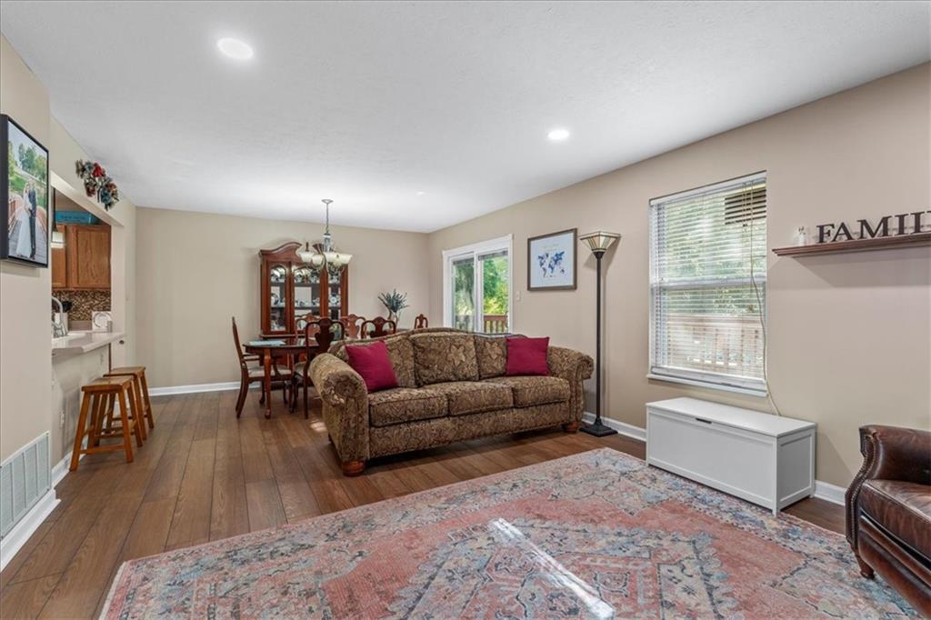 1489 Yorktown Drive Lawrence, PA 15055 - Photo 14 of 37 a living room with furniture and a window