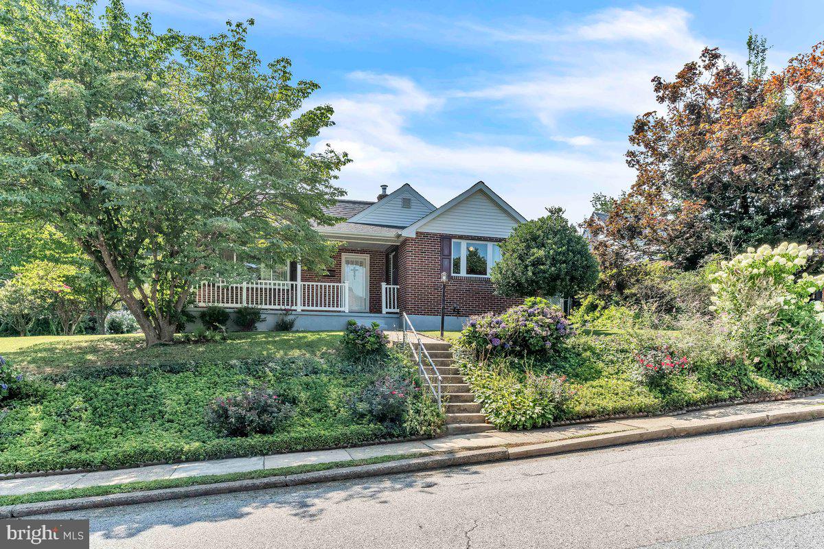 51 Fairview Road Broomall, PA 19008 - Photo 2 of 29 Gallery Image 2