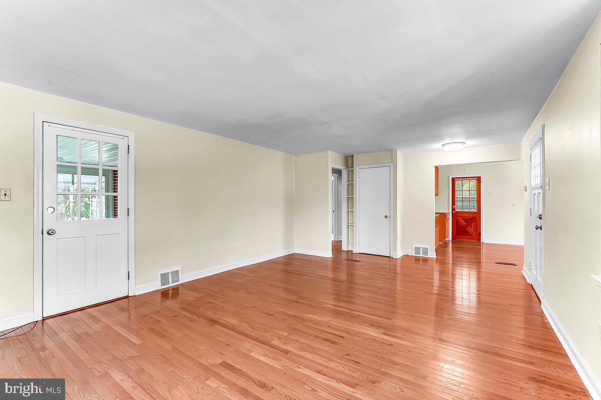 51 Fairview Road Broomall, PA 19008 - Photo 9 of 29 Gallery Image 9