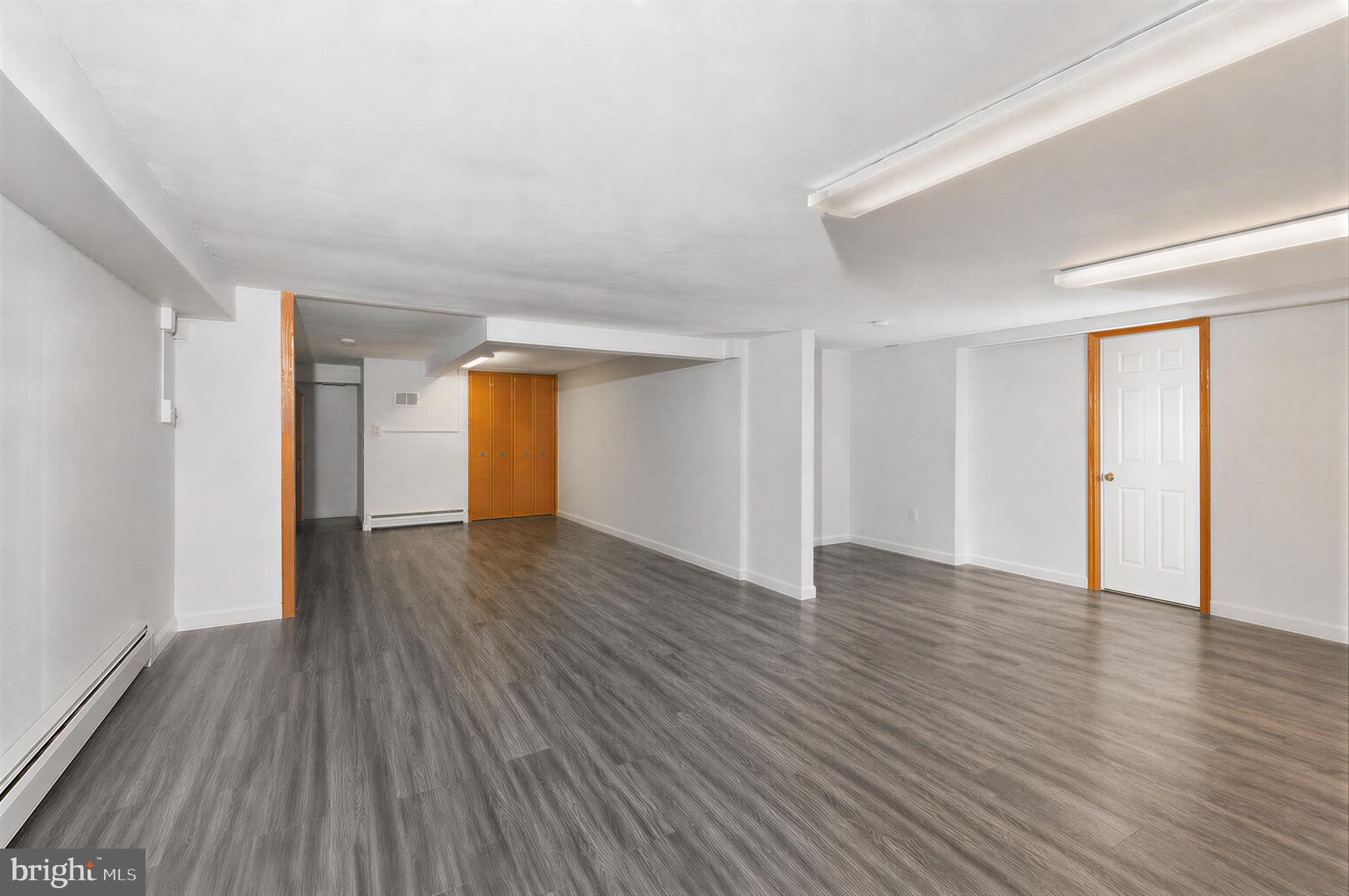 261 Upper Ferry Road Ewing, NJ 08628 - Photo 24 of 30 Gallery Image 24