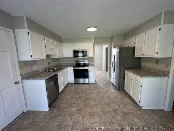 $1,600 | 5901 Watercrest Court, Fayetteville, NC 28304