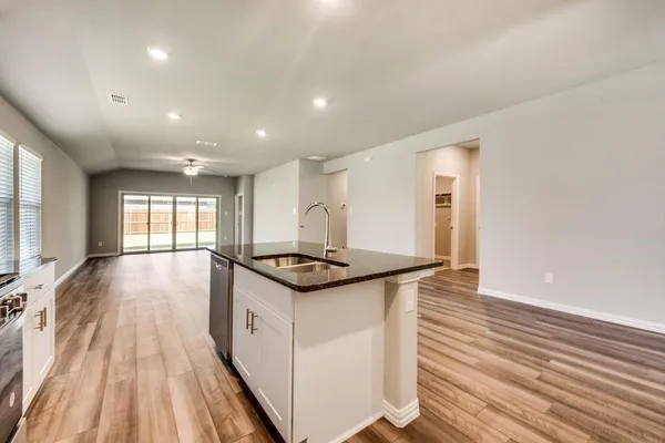 $2,195 | 605 Cedar Springs Drive, Princeton, TX 75407