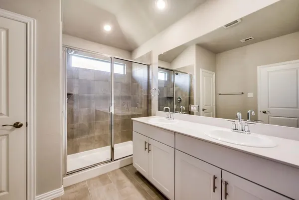 $2,195 | 605 Cedar Springs Drive, Princeton, TX 75407