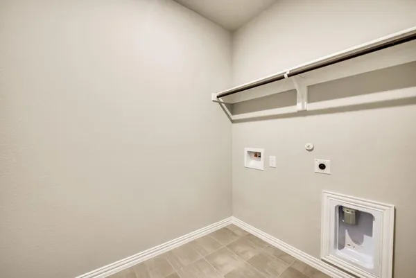 $2,195 | 605 Cedar Springs Drive, Princeton, TX 75407