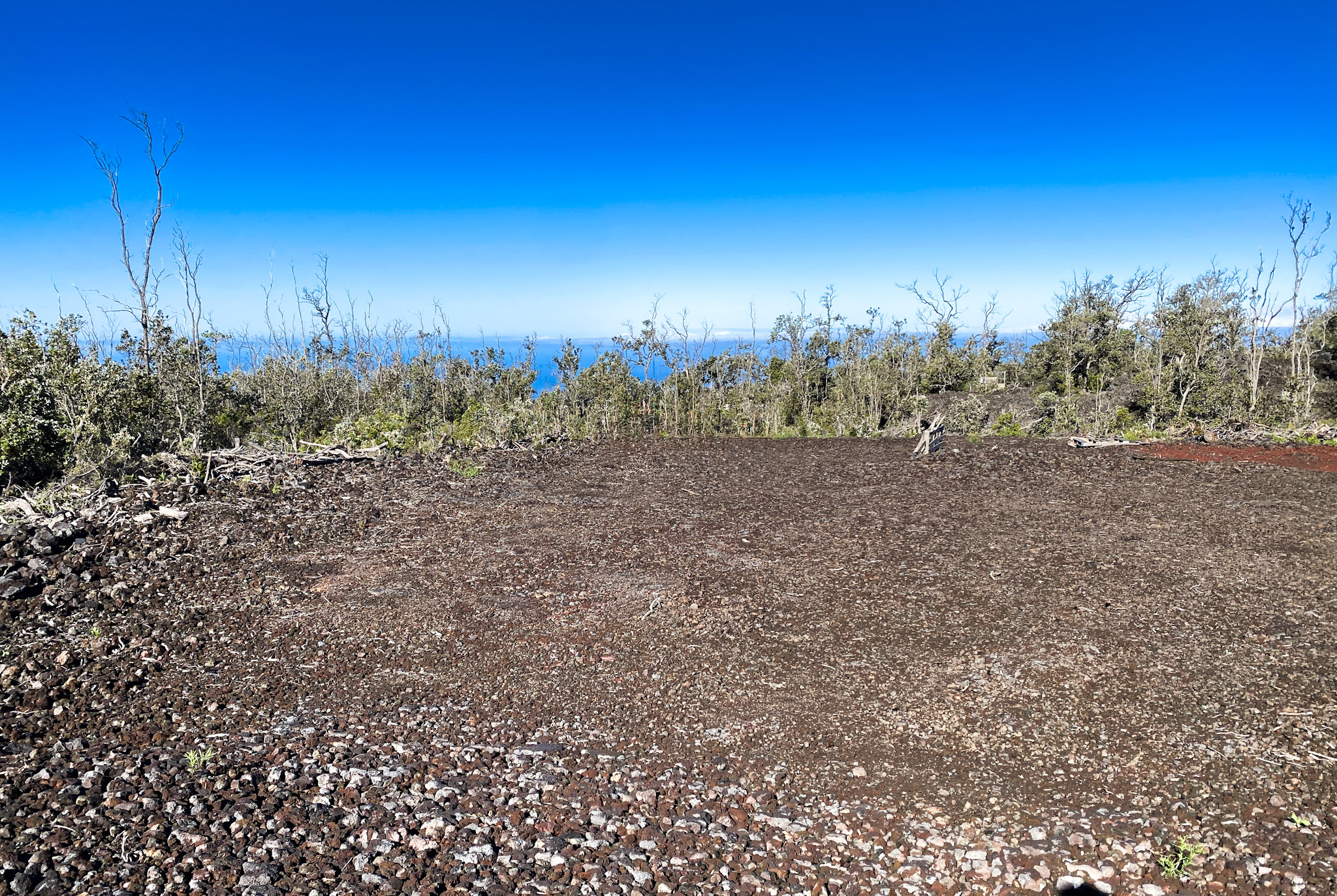 12 Tiki Lane Ocean View, HI 96704 - Photo 2 of 6 a view of a yard with a tree