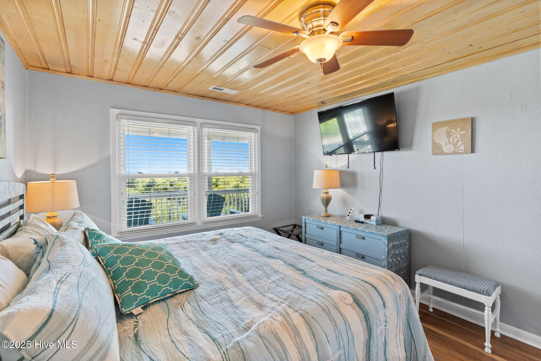 203 West Main Street Sunset Beach, NC 28468 - Photo 12 of 49 35-web-or-mls-CAMMediaLLC.com 203w-35