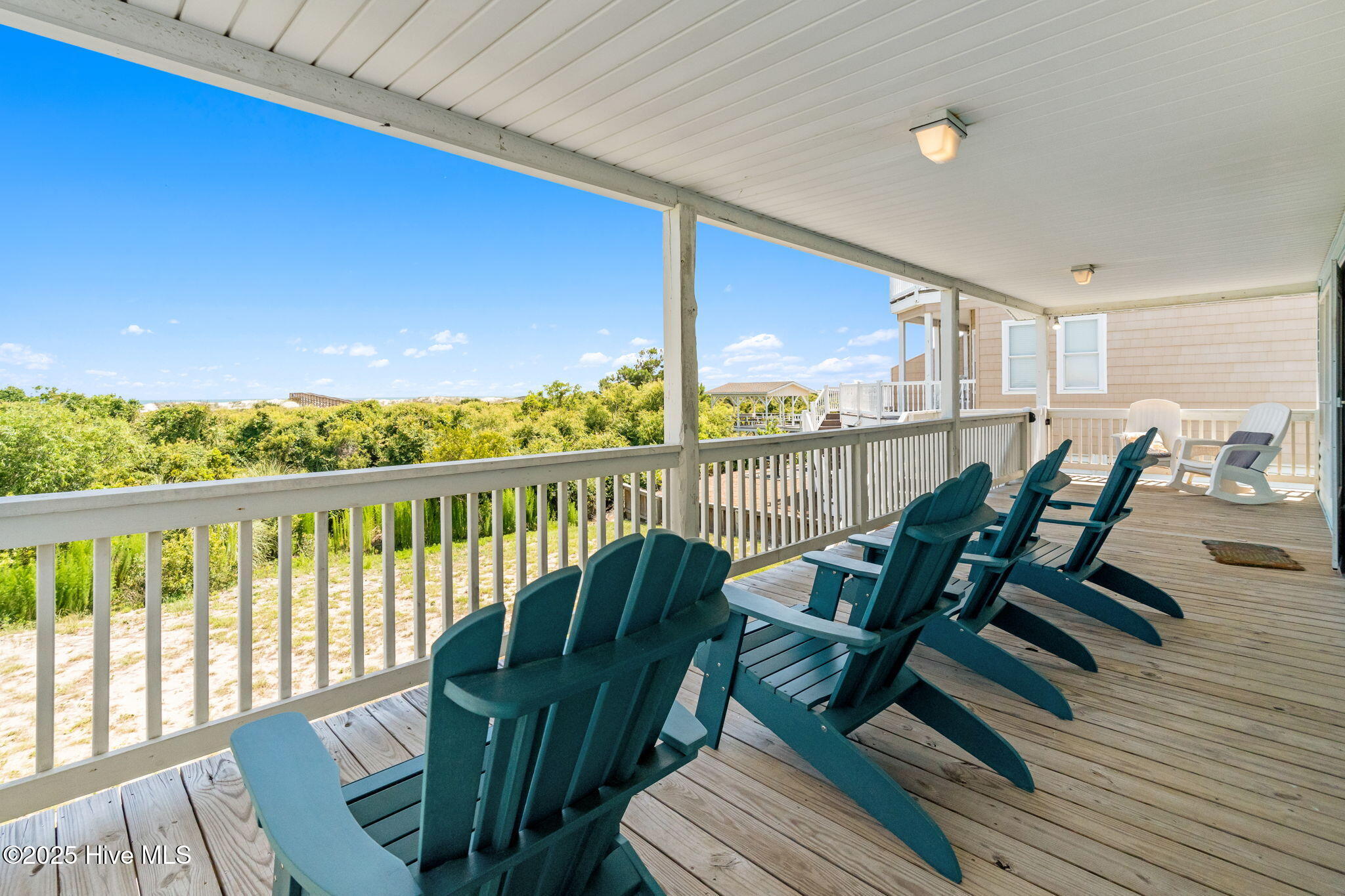 203 West Main Street Sunset Beach, NC 28468 - Photo 27 of 49 50-web-or-mls-CAMMediaLLC.com 203w-48