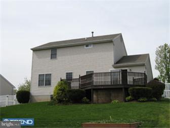 238 Sunrise Road Reading, PA 19606 - Photo 3 of 12 Gallery Image 3
