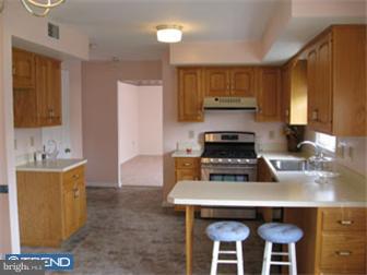 238 Sunrise Road Reading, PA 19606 - Photo 6 of 12 Gallery Image 6