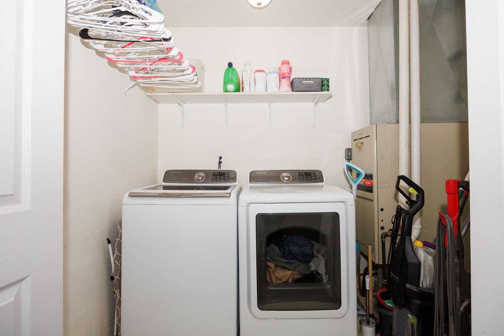 303 South Madison Street Towanda, IL 61776 - Photo 25 of 48 a utility room with dryer and washer