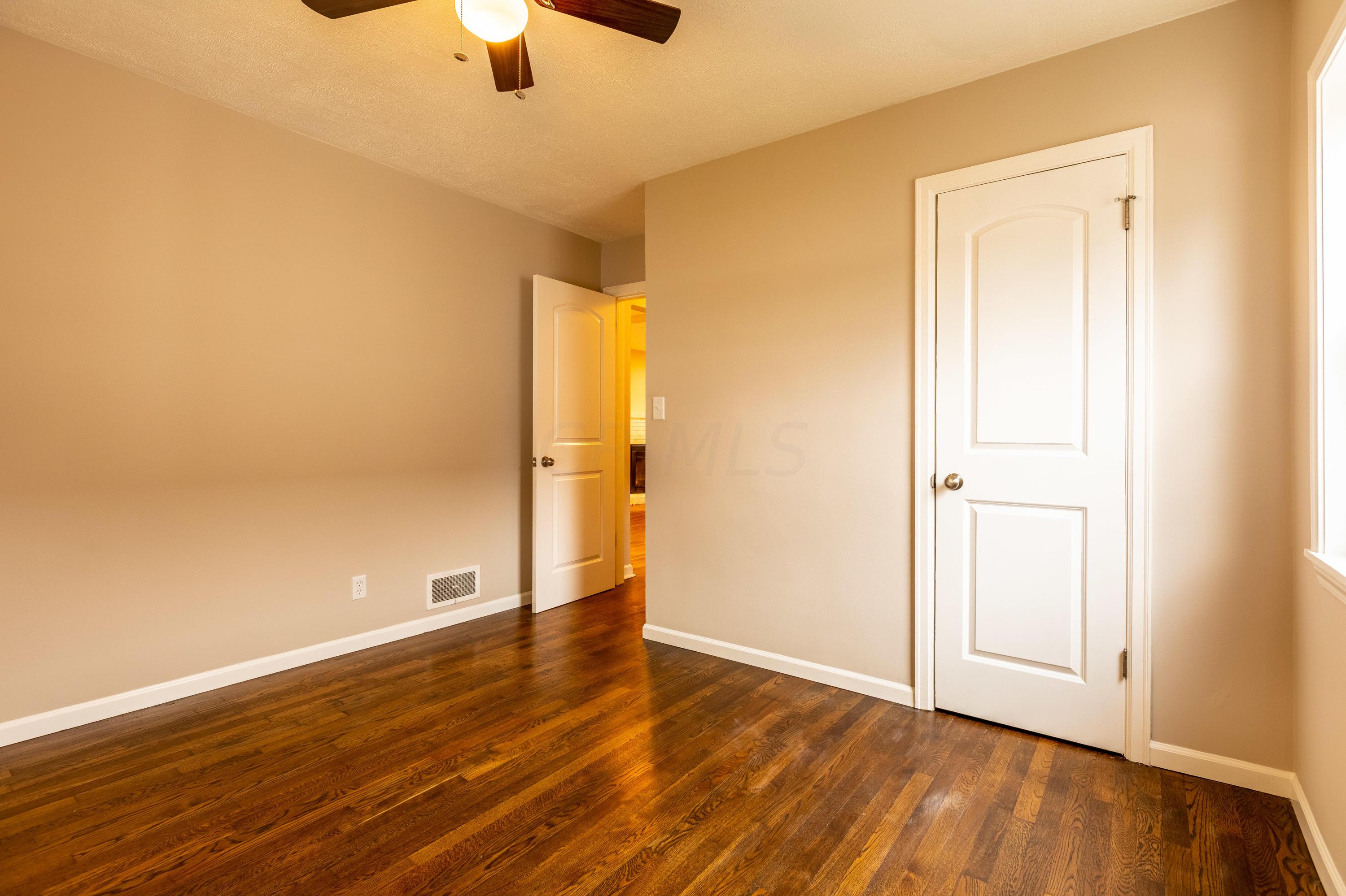957 Kenwick Road Columbus, OH 43209 - Photo 17 of 35 Gallery Image 17