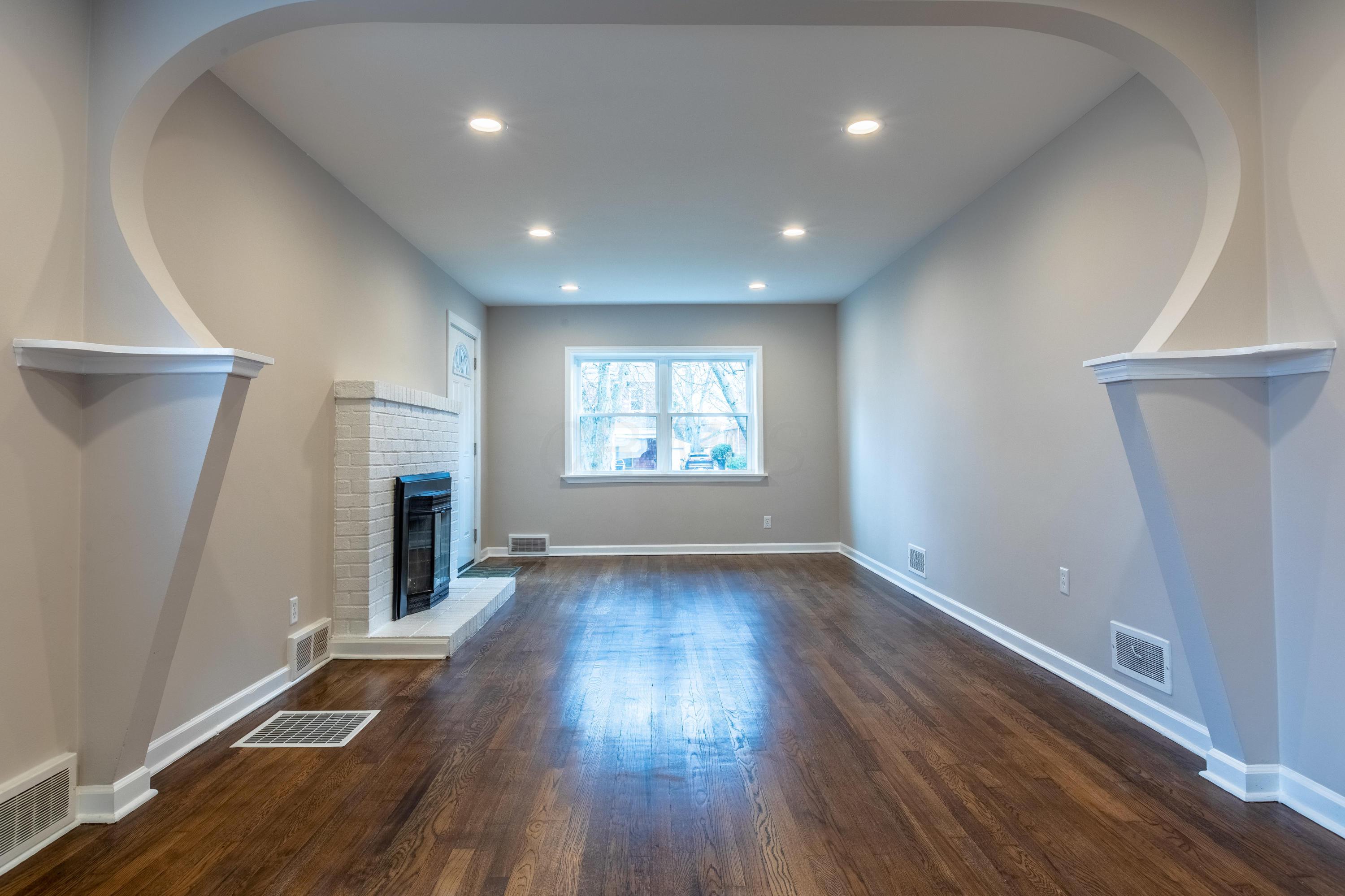 957 Kenwick Road Columbus, OH 43209 - Photo 5 of 35 Gallery Image 5