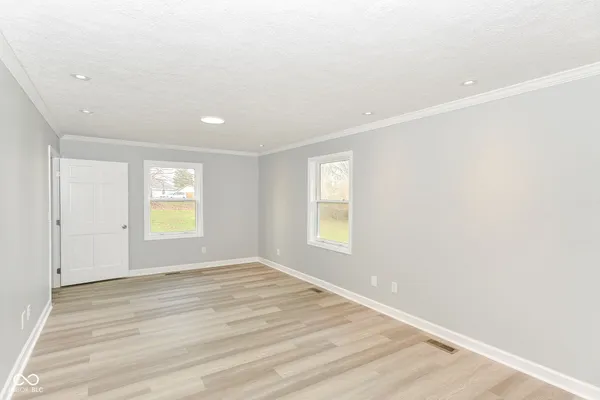 $389,900 | 6035 Buckskin Court, Indianapolis, IN 46250