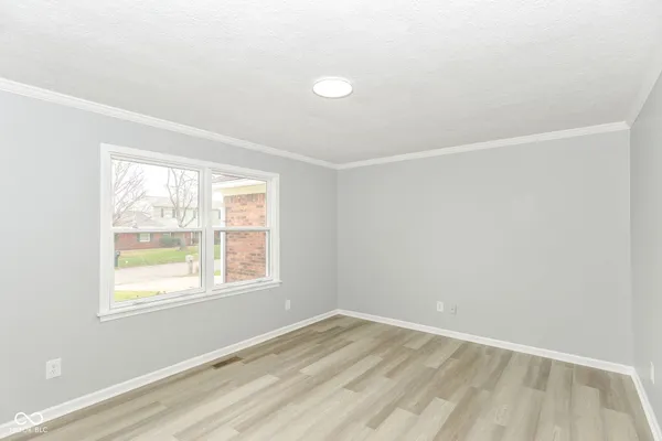 $389,900 | 6035 Buckskin Court, Indianapolis, IN 46250