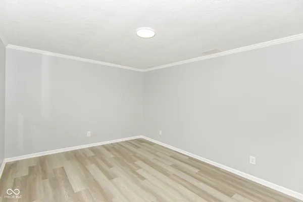 $389,900 | 6035 Buckskin Court, Indianapolis, IN 46250