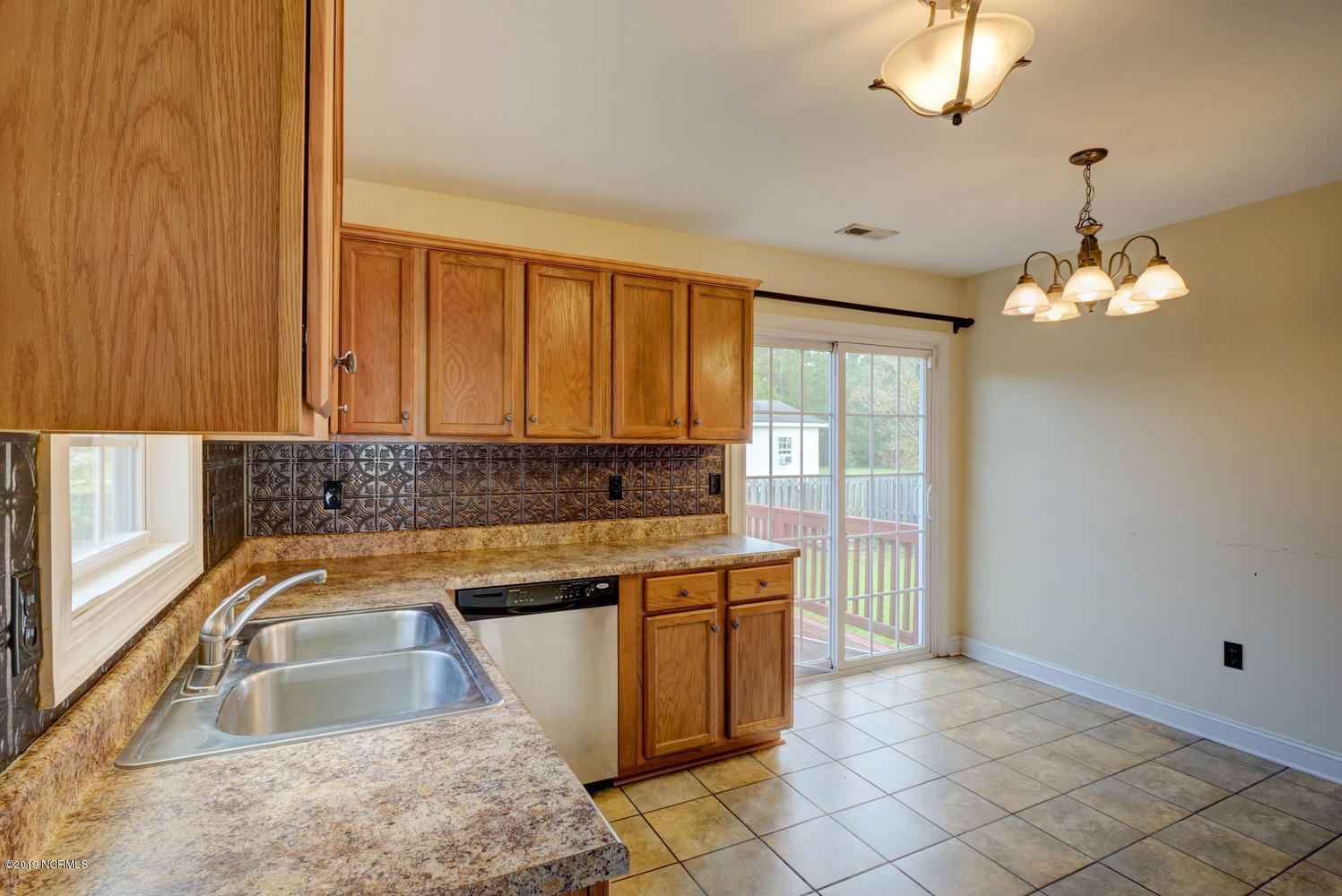 101 Sages Ridge Drive Holly Ridge, NC 28445 - Photo 8 of 24 101 Sages Ridge Dr Holly Ridge-large-008