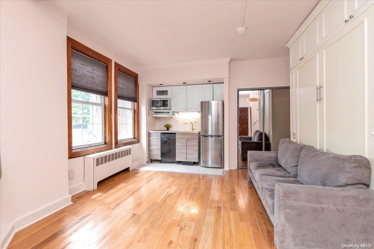 10 Station Square, Unit R27 Queens, NY 11375 - Photo 1 of 1 Gallery Image 1