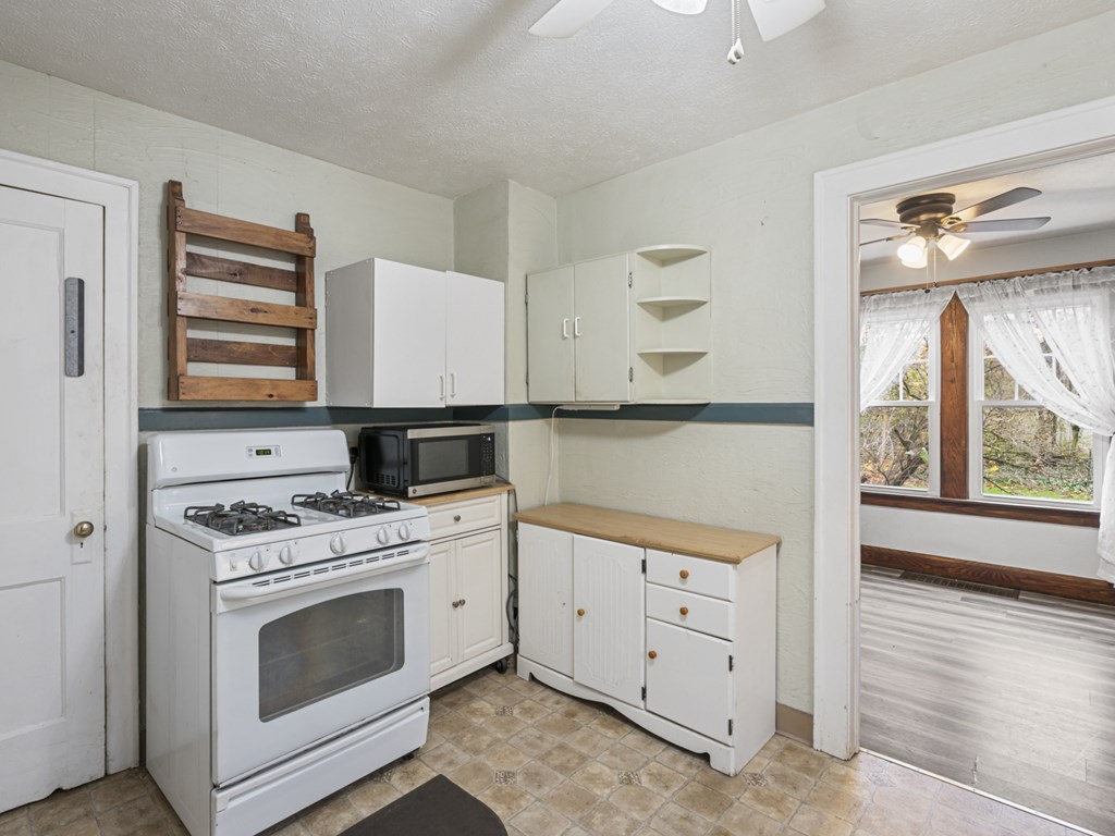766 Ravine Street Meadville, PA 16335 - Photo 8 of 29 Gallery Image 8
