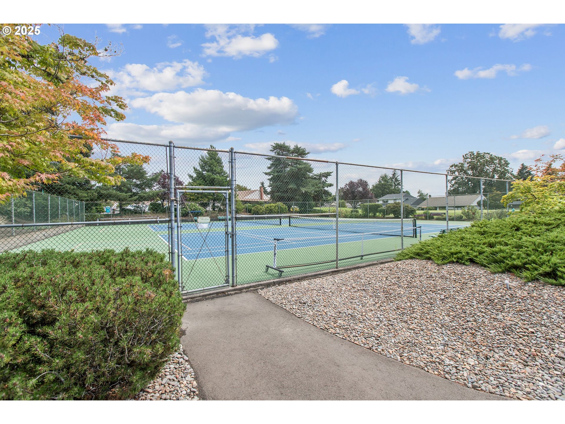 15565 Southwest 114th Court, Unit 26 Portland, OR 97224 - Photo 31 of 32 a view of a park