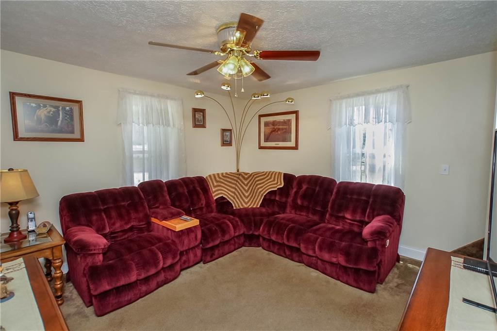 451 Mountain Road Uniontown, PA 15401 - Photo 10 of 25