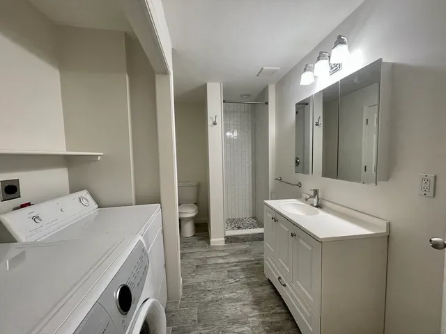 $5,500 | 196 Linwood Avenue, Unit 196, Newton, MA 02460