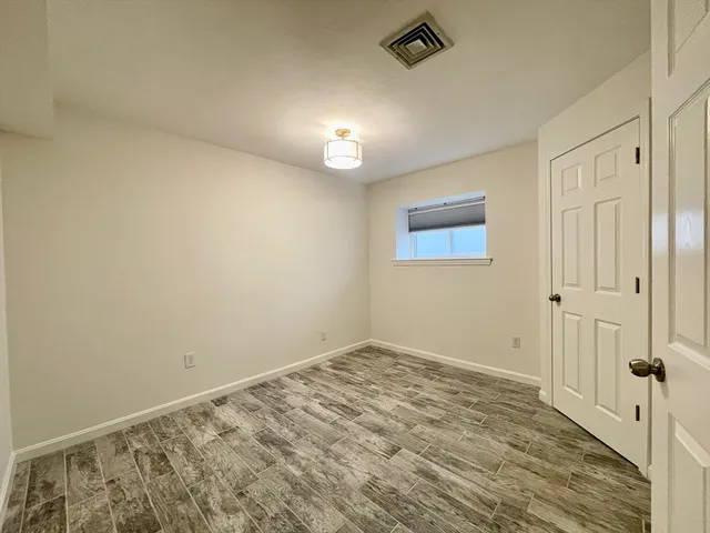 $5,500 | 196 Linwood Avenue, Unit 196, Newton, MA 02460