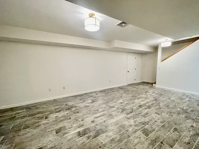 $5,500 | 196 Linwood Avenue, Unit 196, Newton, MA 02460