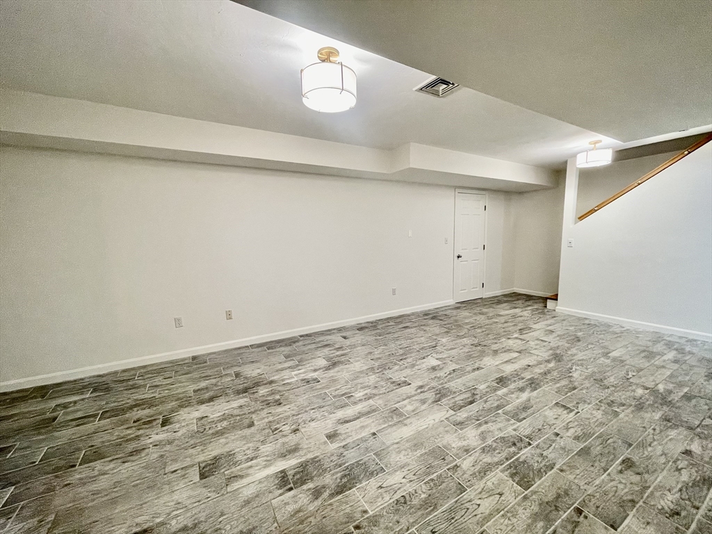 196 Linwood Avenue, Unit 196 Newton, MA 02460 - Photo 36 of 37 a view of room