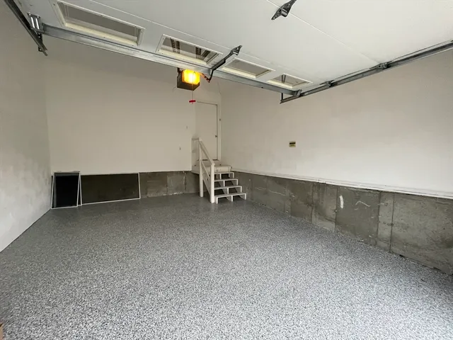 $5,500 | 196 Linwood Avenue, Unit 196, Newton, MA 02460