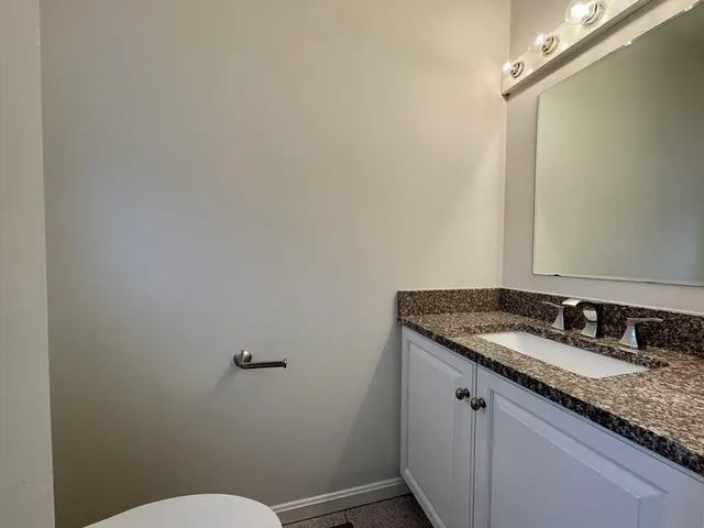 $5,500 | 196 Linwood Avenue, Unit 196, Newton, MA 02460