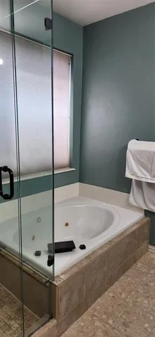 $3,500 | 809 Forest Hollow Drive, Hurst, TX 76053