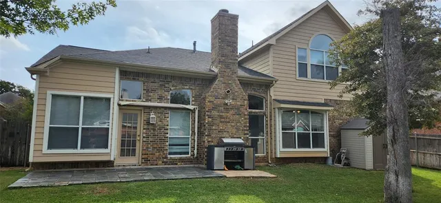 $3,500 | 809 Forest Hollow Drive, Hurst, TX 76053