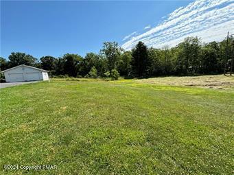 2324 Lake Minsi Drive Bangor, PA 18013 - Photo 5 of 20 a view of a field with an outdoor space