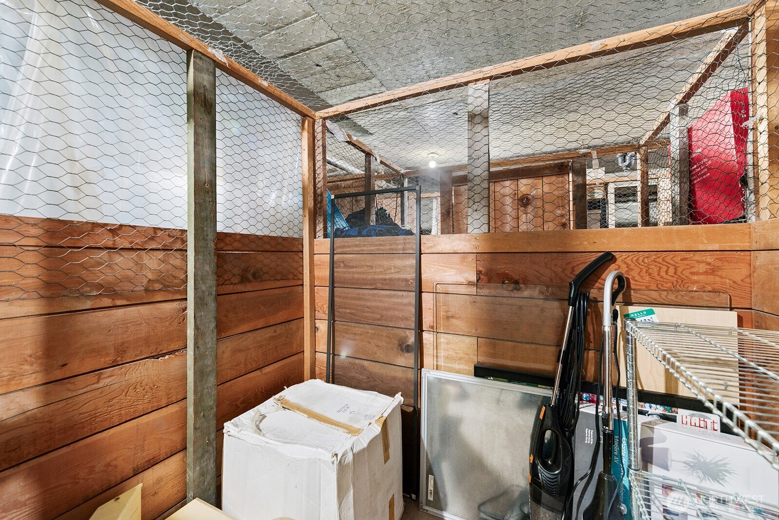 1105 Spring Street, Unit 407 Seattle, WA 98104 - Photo 27 of 28 Gallery Image 27
