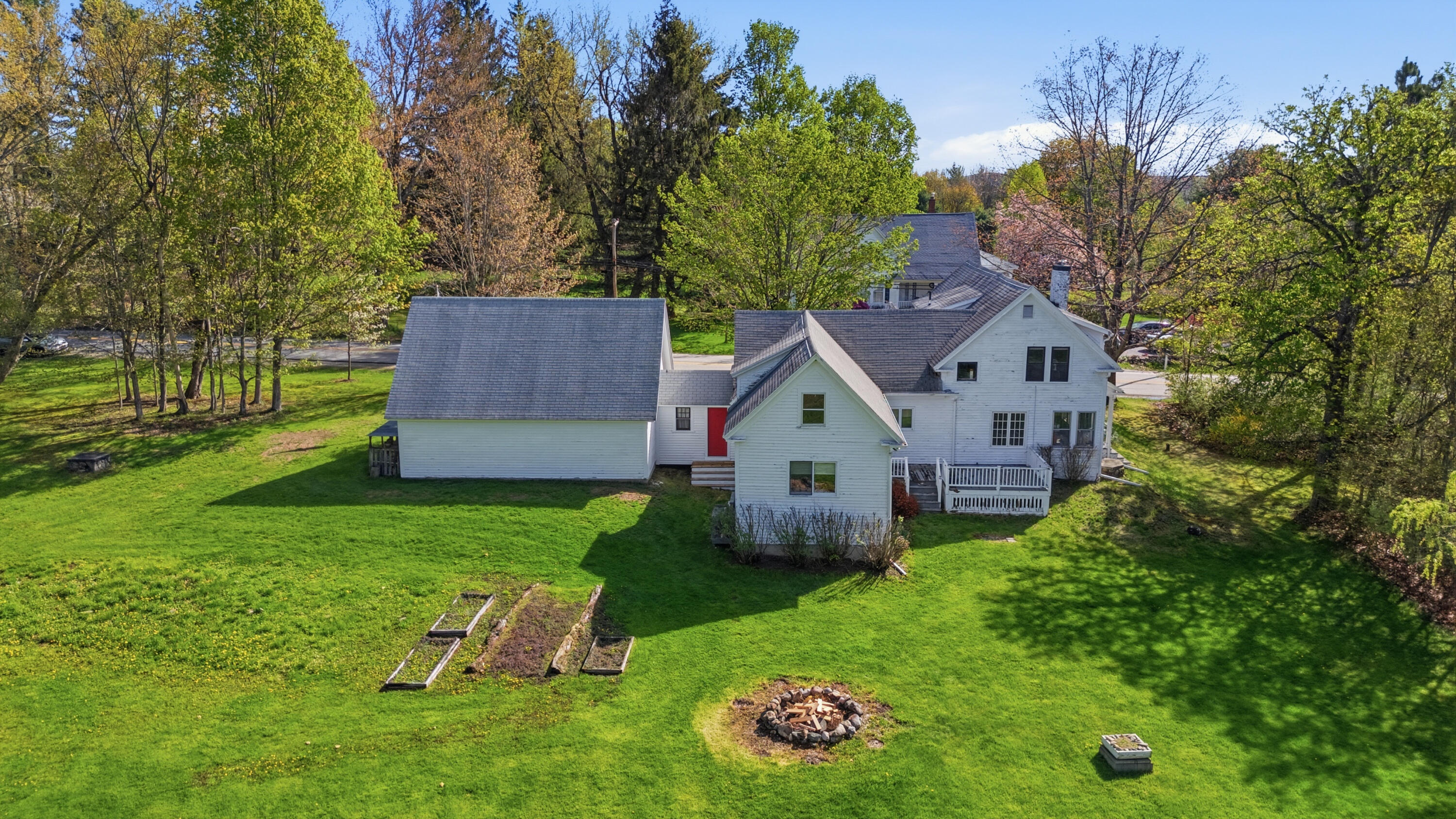 560 West Auburn Road Auburn, ME 04210 - Photo 3 of 88 560 West Auburn-85