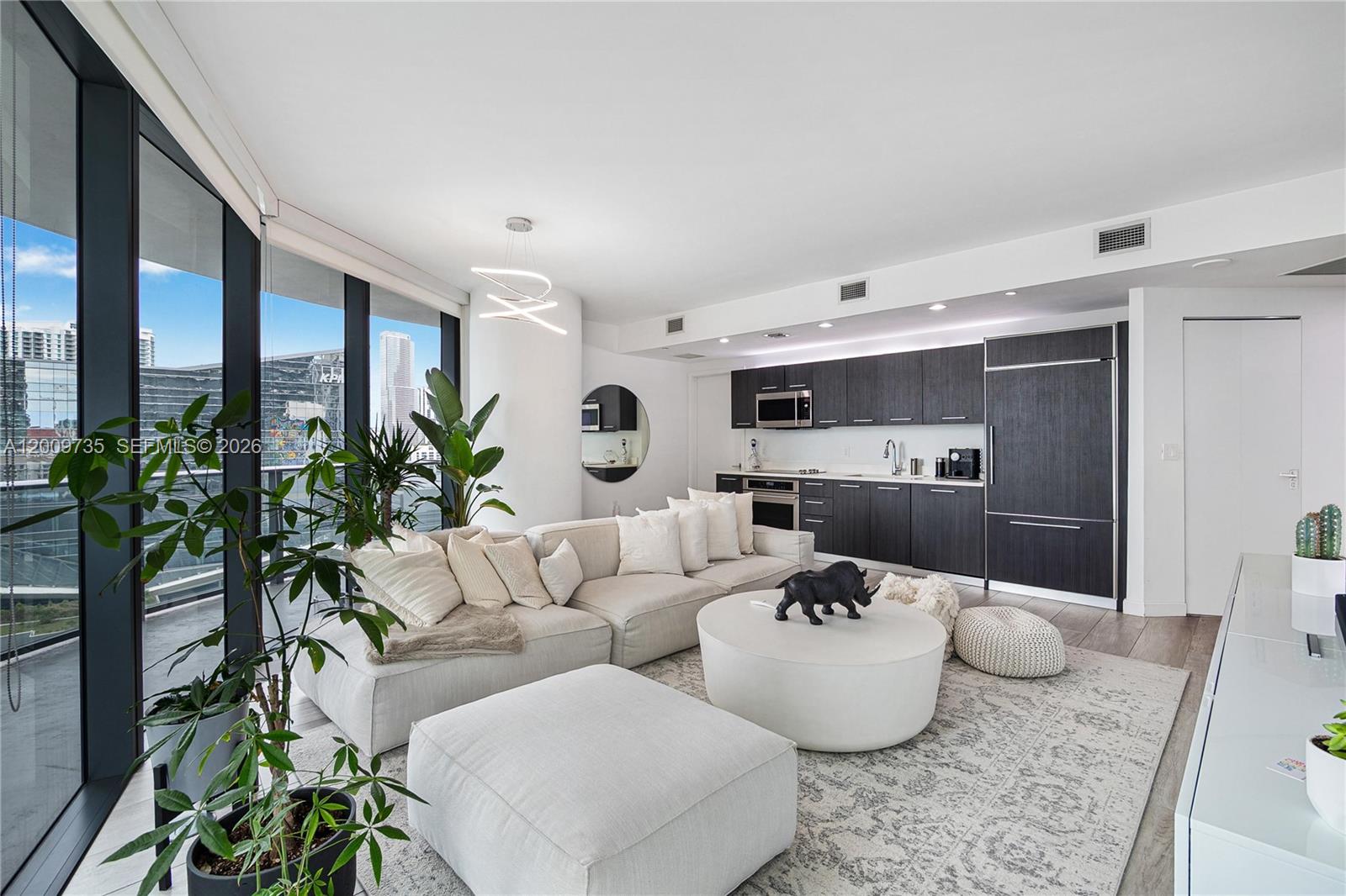 45 Southwest 9th Street, Unit 1508 Miami, FL 33130 - Photo 3 of 21