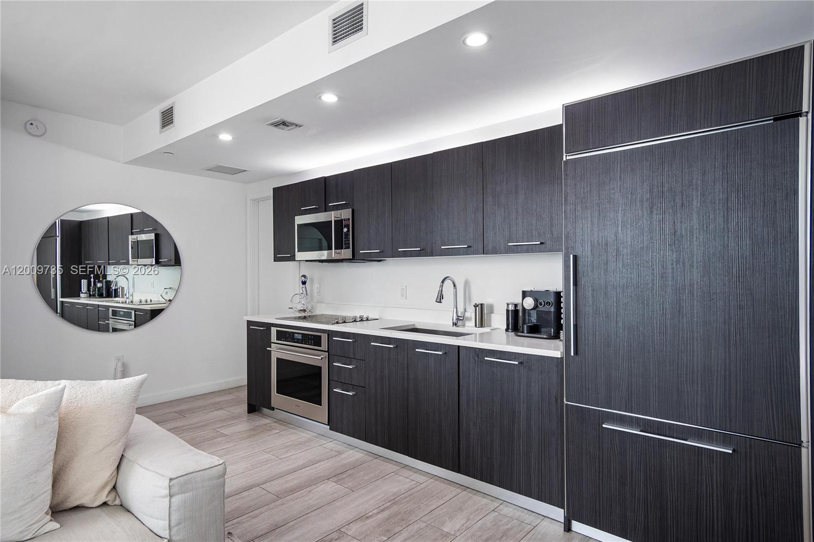 45 Southwest 9th Street, Unit 1508 Miami, FL 33130 - Photo 4 of 21
