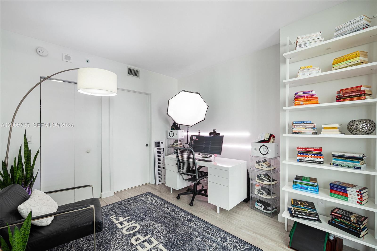45 Southwest 9th Street, Unit 1508 Miami, FL 33130 - Photo 10 of 21